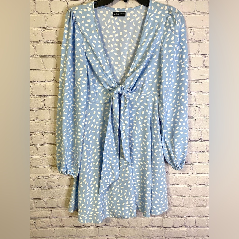 3/$25 Blue and White Patterned Dress